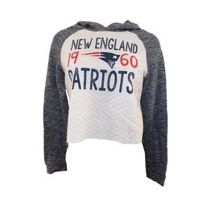 Custom cropped Patriots two-tone hoodie